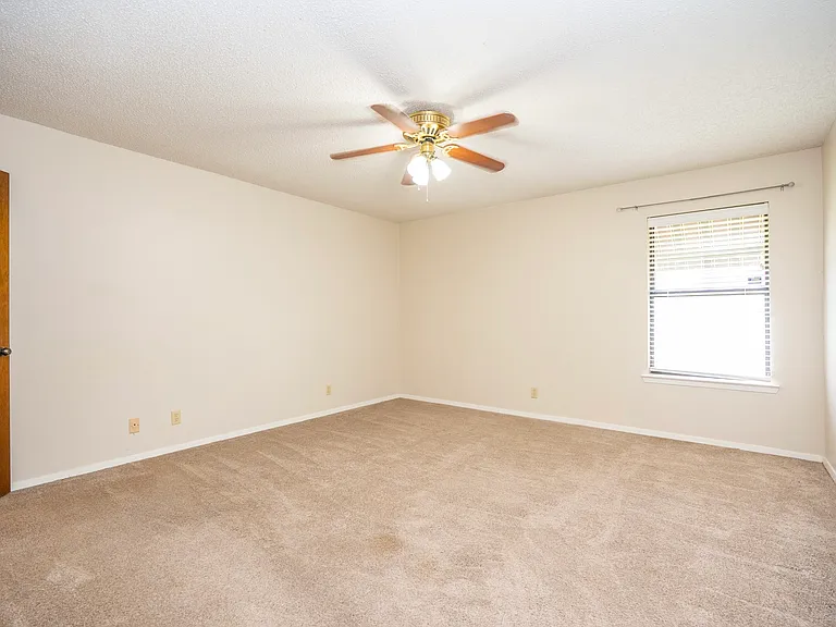 4535 Bermuda Dr — Photo 12