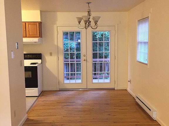 4th image of 54-56 Knollwood Dr