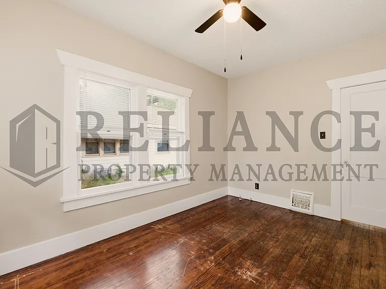1425 S Laura Ave — Photo 24