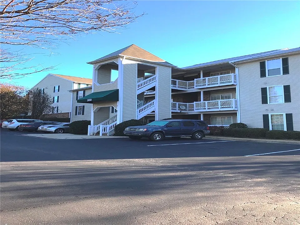 102 Calhoun St #212