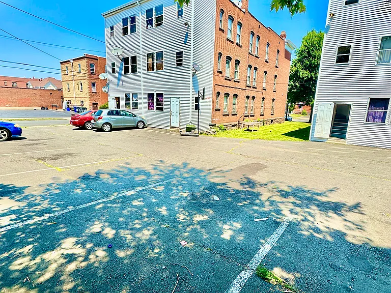 365 Franklin Ave #2S — Photo 36