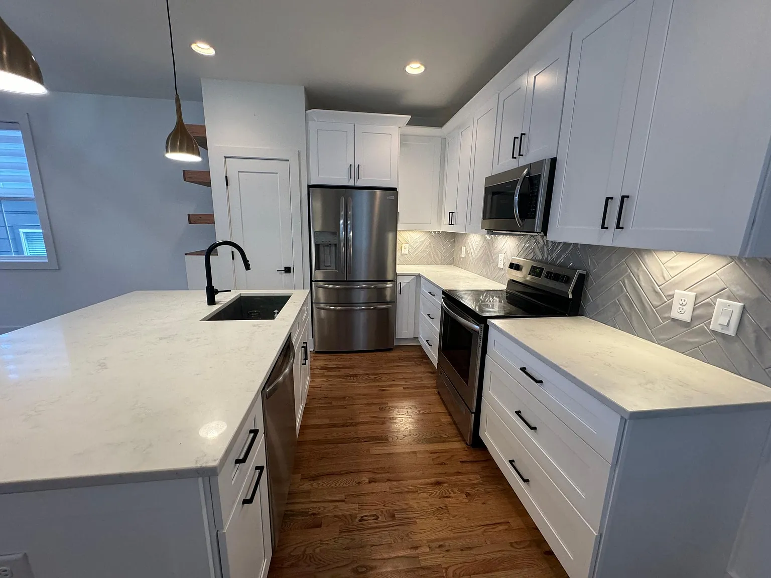 4413A Providence Hts — Photo 4