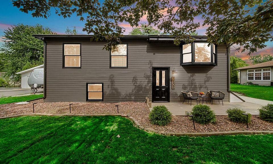 1st image of 7409 Marshall Pl