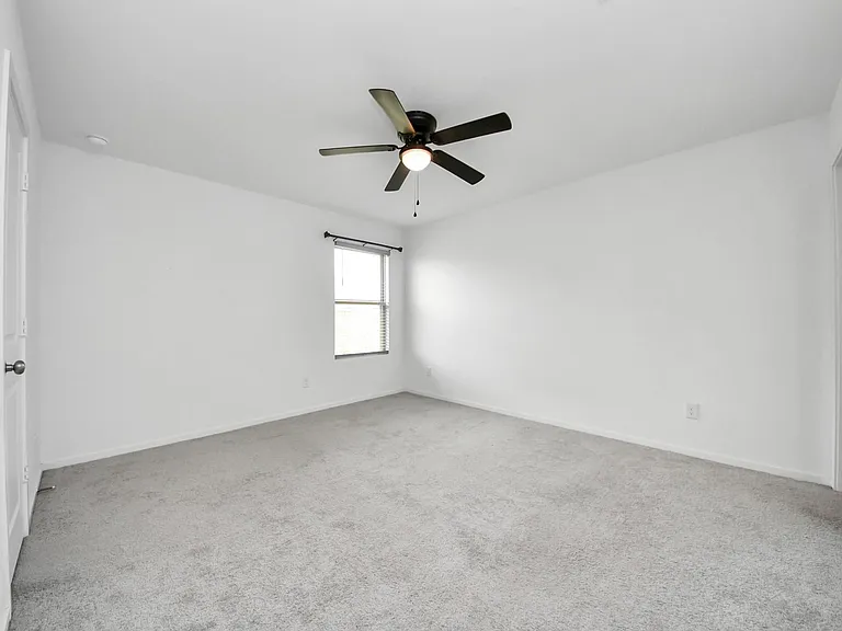 1607 Red Oak Dr — Photo 28