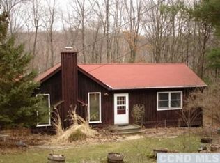 34 Pond Hill Rd, Craryville, NY 12521