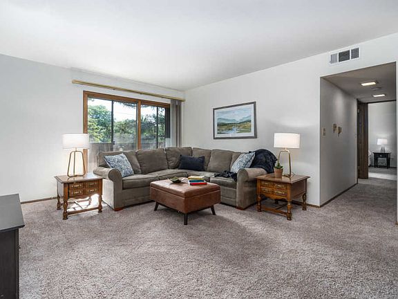 5th image of 7007 N Green Bay Ave APT D