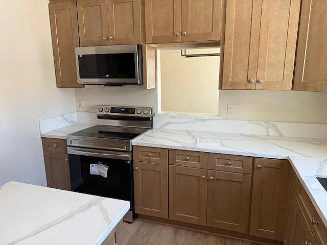 2214 Star Ave — Photo 2