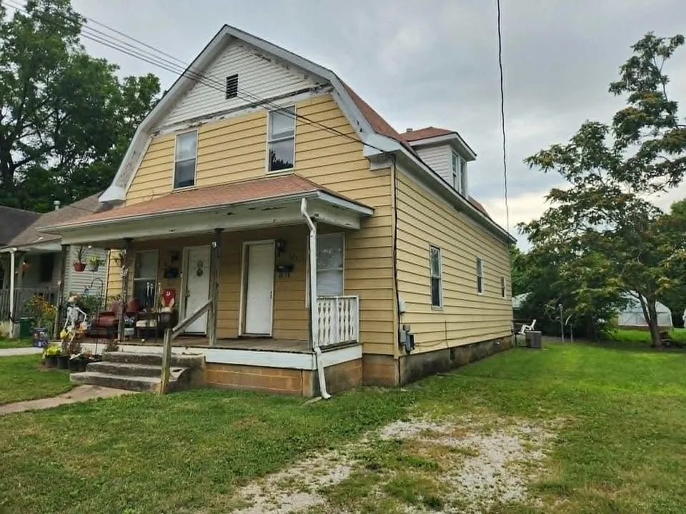 623 S Douglas Ave #B