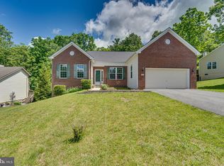 106 Eagle Dr, Cross Junction, VA 22625