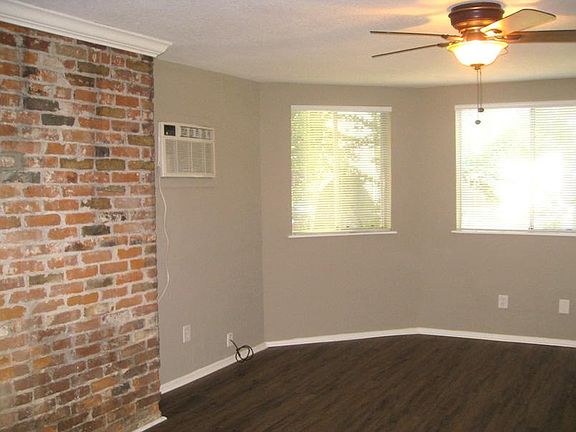 2nd image of 1716 F St APT 1