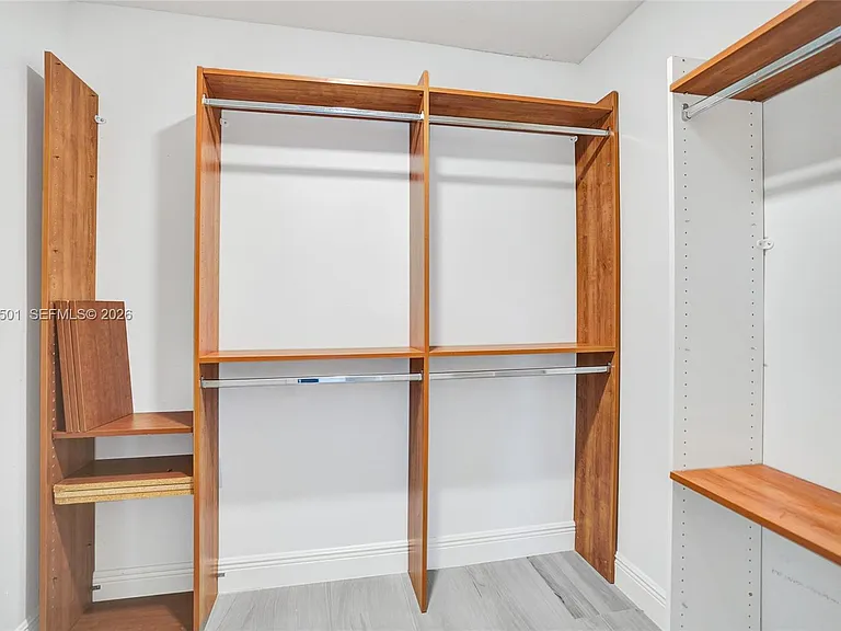 4024 Frances Dr — Photo 32