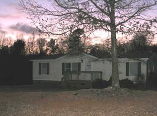 120 Bonnie Ln, Pelzer, SC 29669