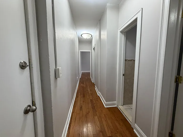 863 Pavonia Ave #11E — Photo 8