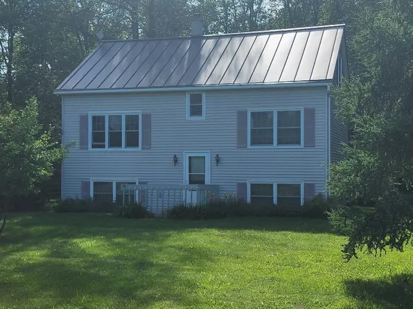 42 Abnaki Road, North Hero, VT 05458