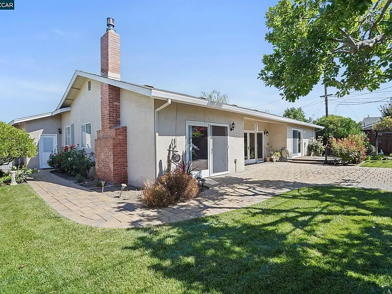 3340 McKean Dr — Photo 16