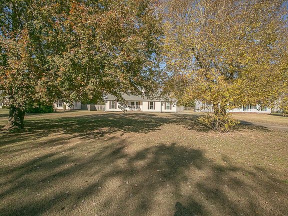 2nd image of 4132 Premier Dr