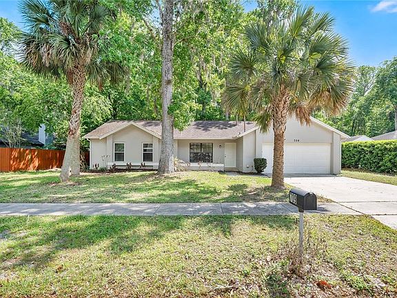 2nd image of 709 Sailfish Rd