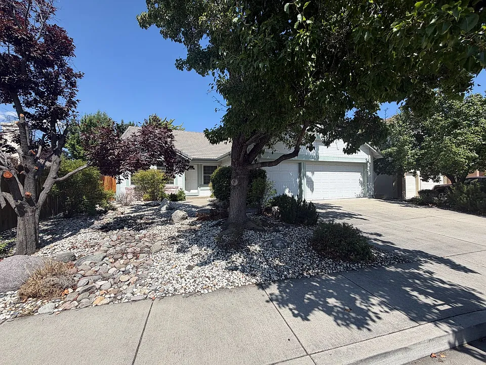 1215 Riverberry Dr