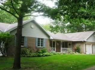 4175 Pine Ln, Green Bay, WI 54313