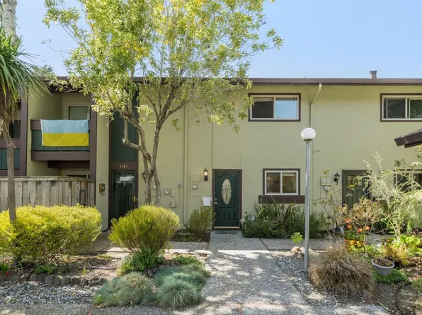 1109 Oddstad Blvd, Pacifica, CA 94044