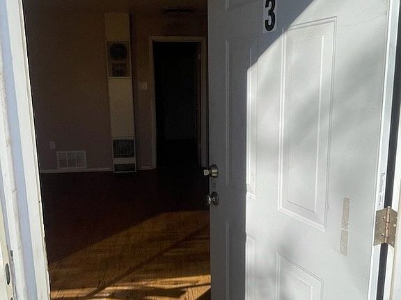 4th image of 304 Charleston St NE APT 3