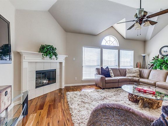 3rd image of 1504 Sandstone Ct