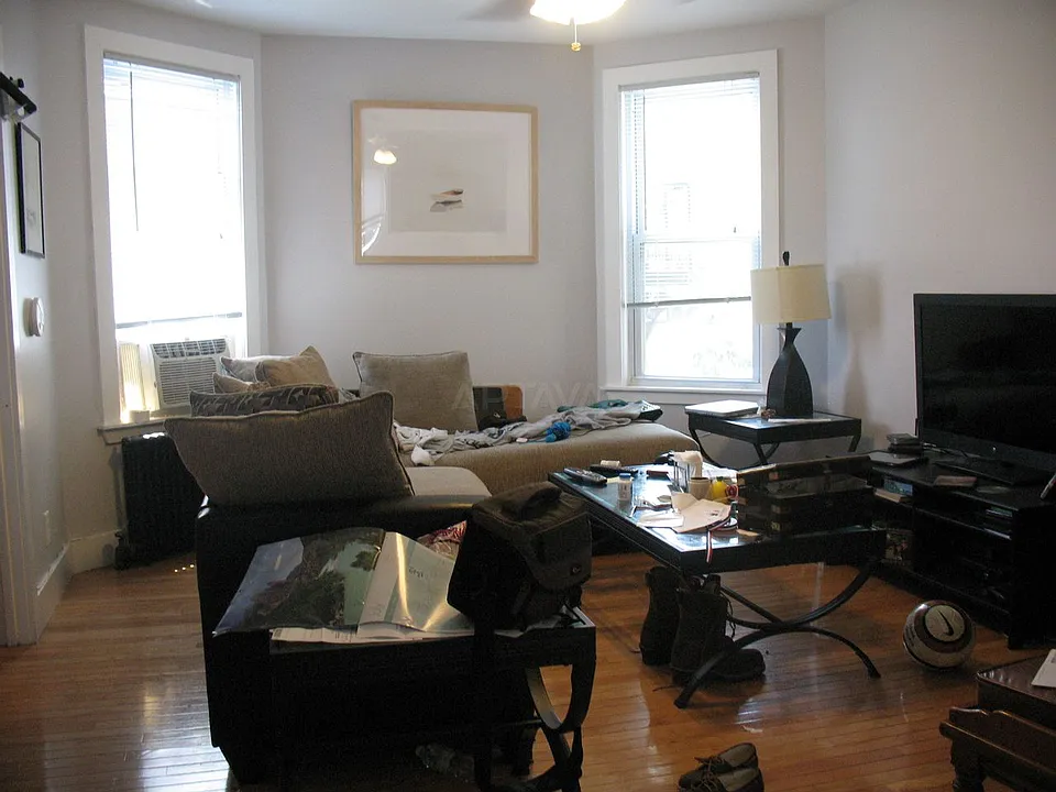 26 Ellington Rd #6