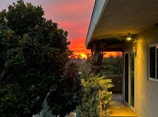2 Bedroom-1 Bathroom Single Story Apartment on 2nd floor in Hillcrest/Mission Hills community., San Diego, CA 92103