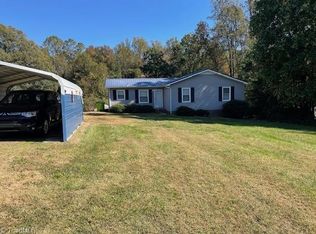 8504 Croft Dr, Stokesdale, NC 27357