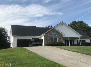 1009 Riverclift Dr, Conyers, GA 30094