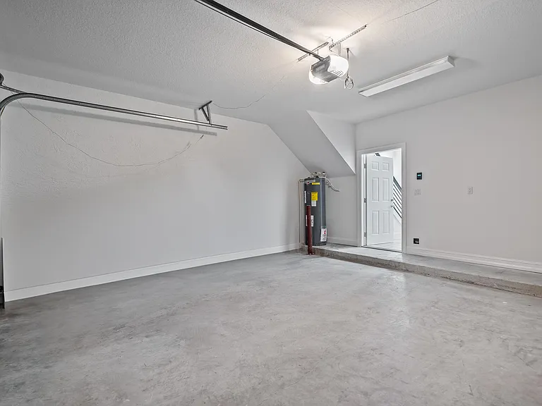 75 NW 4th Ave #75 — Photo 41