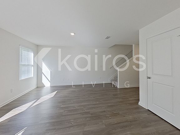 2nd image of 169 Kinsale Dr