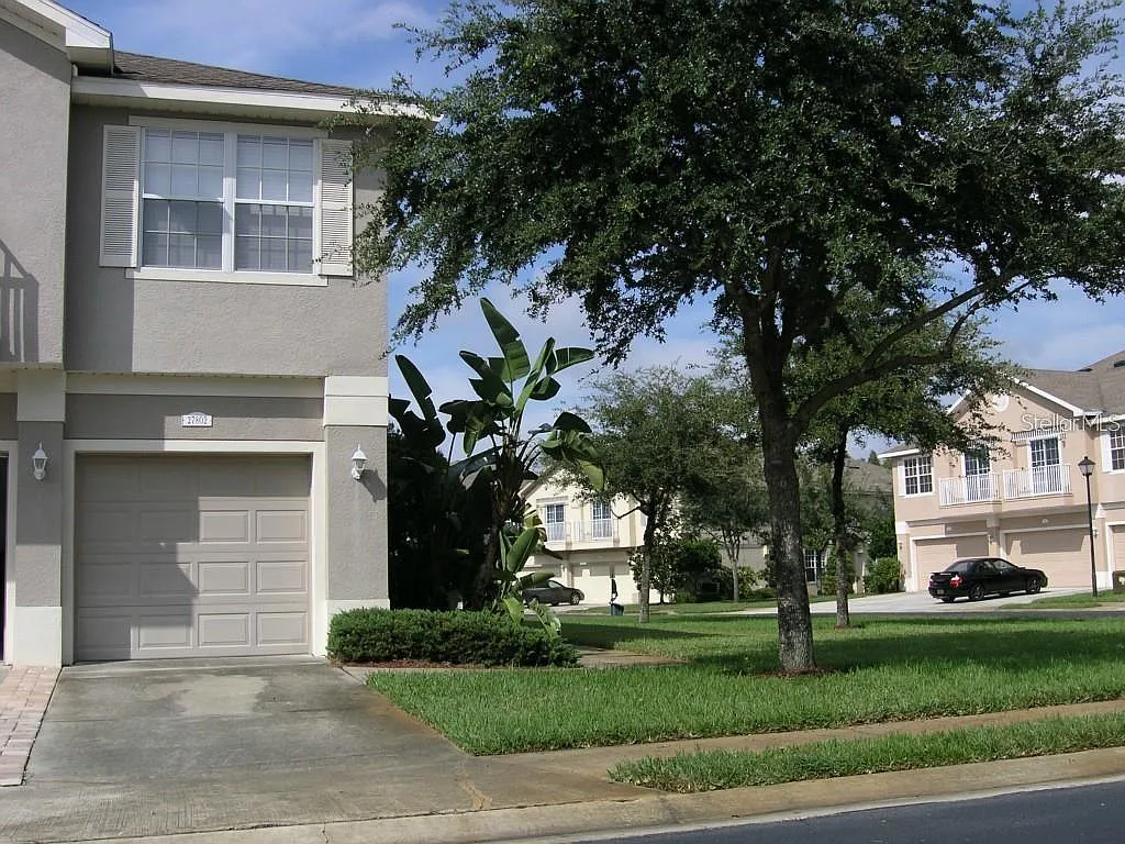 2 bed, 2.0 bath, 1176 sqft, $1,650 — Photo 3