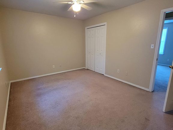 3rd image of 6222 Glenwood Dr