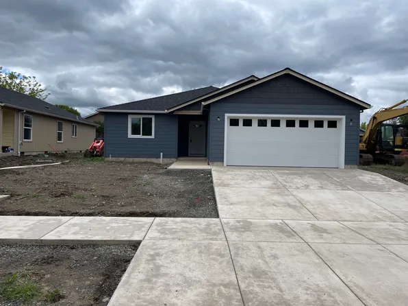 2481 Brady Way, Medford, OR 97501