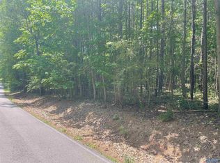 3 York Dr, Rogersville, AL 35652