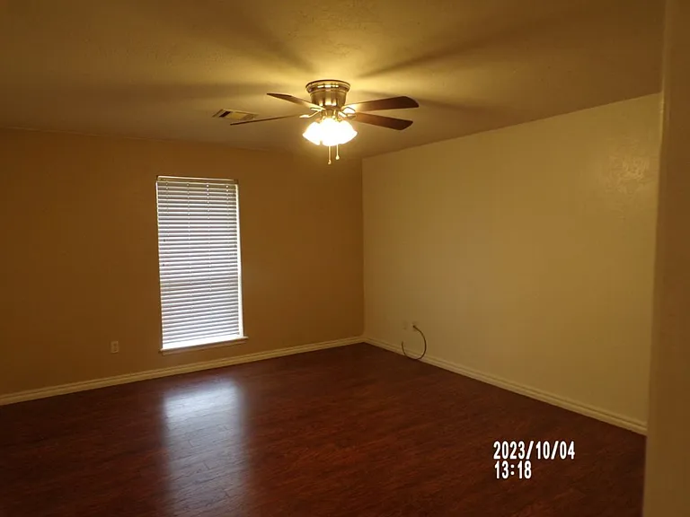 2408 NW Redwood Ln — Photo 9