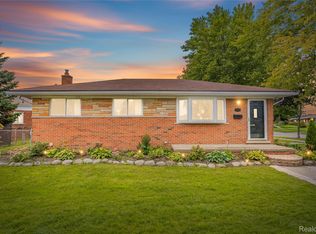 28345 Milton Ave, Warren, MI 48092