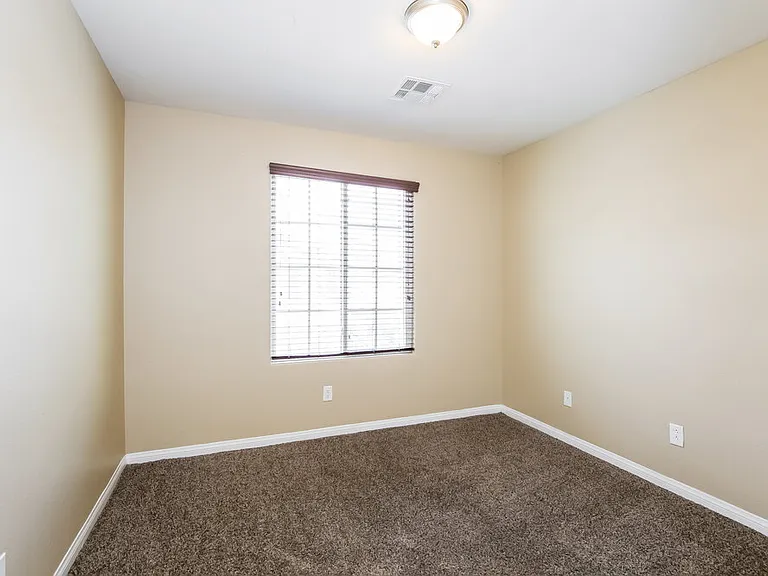 10549 Seasonable Dr — Photo 13