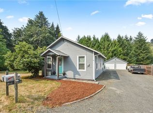 1045 Coal Creek Rd, Longview, WA 98632