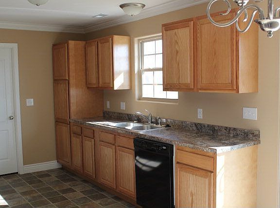 2nd image of 204 Alma Dr
