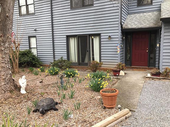 3rd image of 104 Widgeon Ct