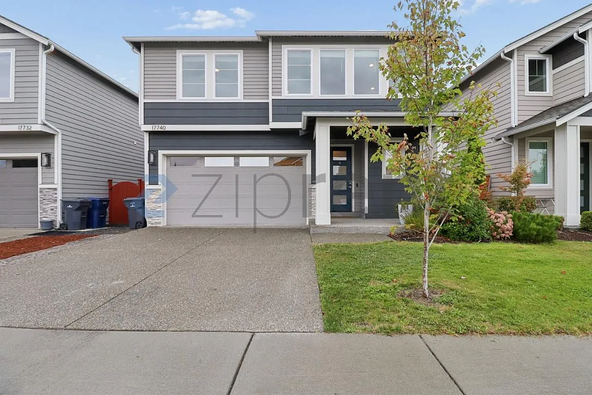 3 bed, 2.5 bath, 2010 sqft, $3,850 — Photo 1