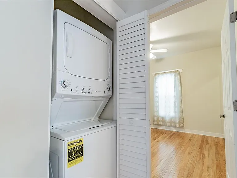 317 W Jean St — Photo 28