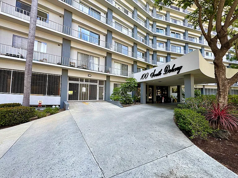 100 S Doheny Dr #803 — Photo 2