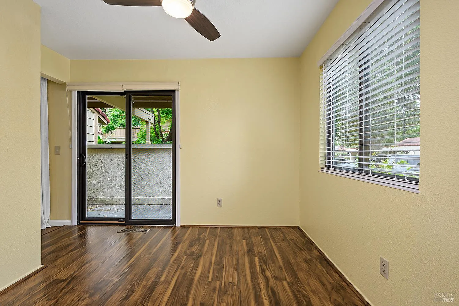 126 Park Place Drive - Photo 9