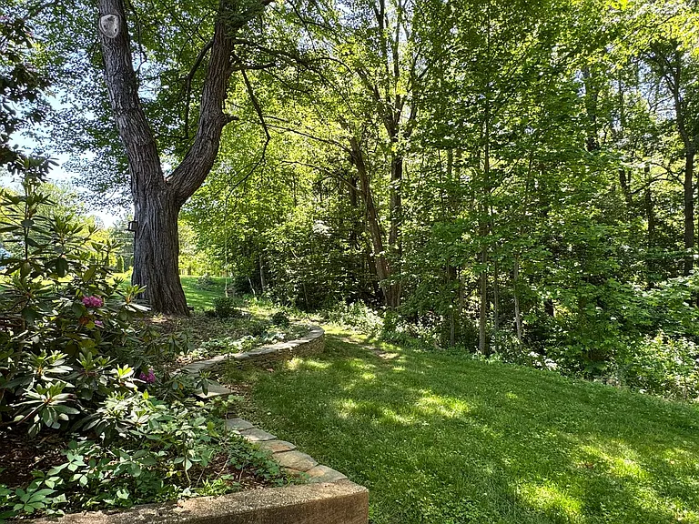 454 Widewater Rd — Photo 33