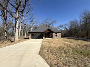 102 Oakwood Dr, Trinidad, TX