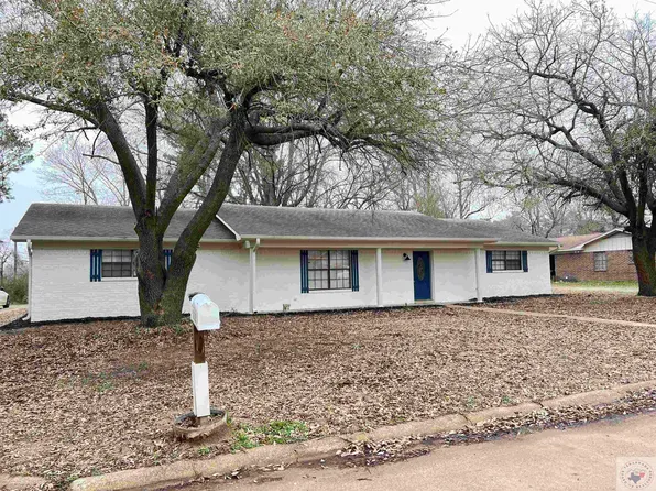 1203 Wild Rose St, De Kalb, TX 75559