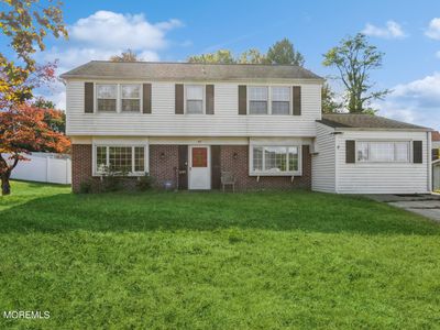 42 Cambridge Drive, Aberdeen, NJ, 07747